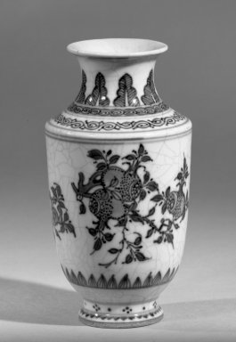  <em>Vase</em>, 1662–1922. Porcelain with cobalt-blue underglaze decoration (roasted blue-and-white), 4 13/16 x 2 9/16 in. (12.3 x 6.5 cm). Brooklyn Museum, Gift of the executors of the Estate of Colonel Michael Friedsam, 32.985. Creative Commons-BY (Photo: Brooklyn Museum, 32.985_acetate_bw.jpg)