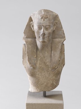  <em>Model of a King</em>, 4th century B.C.E. Limestone, 7 x 3 3/4 x 2 1/2 in. (17.8 x 9.5 x 6.4 cm). Brooklyn Museum, Charles Edwin Wilbour Fund, 33.593. Creative Commons-BY (Photo: Brooklyn Museum, 33.593_front_PS9.jpg)