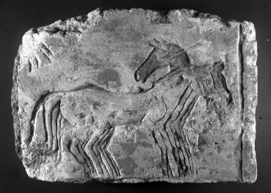  <em>Relief Fragment with Horses</em>, ca. 1352–1336 B.C.E. Limestone, pigment, 9 1/4 x 12 15/16 x 2 3/4 in. (23.5 x 32.8 x 7 cm). Brooklyn Museum, Gift of the Egypt Exploration Society, 33.687. Creative Commons-BY (Photo: Brooklyn Museum, 33.687_bw_IMLS.jpg)