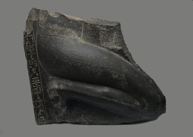  <em>Crown Prince Khaemwaset</em>, ca. 1279–1213 B.C.E. Granodiorite, 28 × 16 × 20 in., 585 lb. (71.1 × 40.6 × 50.8 cm, 265.35kg). Brooklyn Museum, Charles Edwin Wilbour Fund, 36.615. Creative Commons-BY (Photo: Brooklyn Museum, 36.615_profile_right_PS2.jpg)