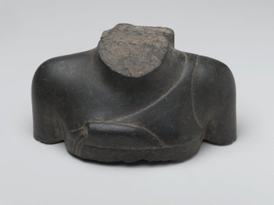  <em>Fragment of the Breast and Shoulder of a Man</em>, 305-30 B.C. Basalt, 3 5/8 × 6 11/16 × 3 9/16 in. (9.2 × 17 × 9 cm). Brooklyn Museum, Gift of Louis Herse, 36.737. Creative Commons-BY (Photo: Brooklyn Museum, 36.737_front_PS2.jpg)