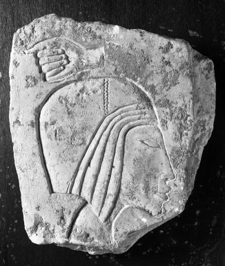  <em>Sculptor's Model with Head of Akhenaten</em>, ca. 1352-1336 B.C.E. Limestone, 6 7/16 x 1 1/2 x 7 5/16 in. (16.4 x 3.8 x 18.5 cm). Brooklyn Museum, Gift of the Egypt Exploration Society, 36.873. Creative Commons-BY (Photo: Brooklyn Museum, 36.873_acetate_bw_IMLS.jpg)