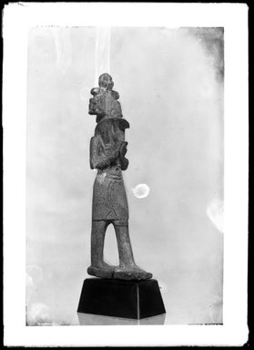  <em>Thoth Amulet</em>, 305–30 B.C.E. Faience, 4 5/16 in. (10.9 cm). Brooklyn Museum, Charles Edwin Wilbour Fund, 37.1005E. Creative Commons-BY (Photo: , 37.1005E_NegA_SL4.jpg)