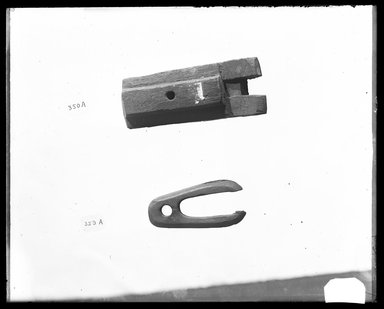  <em>Model Sledge</em>. Wood, 1 × 1 11/16 × 4 5/16 in. (2.5 × 4.3 × 11 cm). Brooklyn Museum, Charles Edwin Wilbour Fund, 37.1218E. Creative Commons-BY (Photo: , 37.1218E_37.1221E_GrpA_SL4.jpg)
