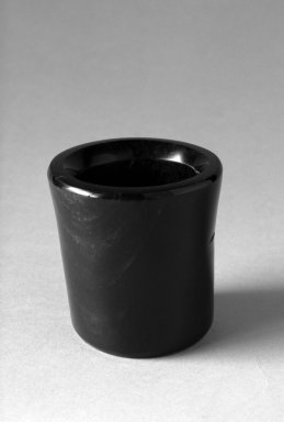  <em>Cup</em>. Obsidian stone Brooklyn Museum, A. Augustus Healy Fund, 37.400. Creative Commons-BY (Photo: Brooklyn Museum, 37.400_bw.jpg)
