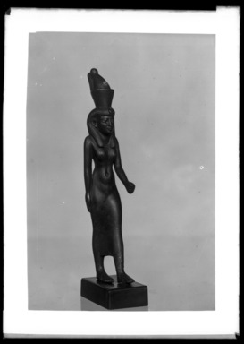  <em>Statuette of the Goddess Mut</em>, 305-30 B.C.E. Bronze, 4 13/16 x 15/16 x 1 1/8 in. (12.2 x 2.4 x 2.9 cm). Brooklyn Museum, Charles Edwin Wilbour Fund, 37.403E. Creative Commons-BY (Photo: Brooklyn Museum, 37.403E_NegA_SL4.jpg)