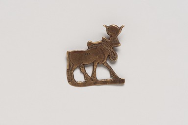  <em>Hathor Cow</em>, ca. 1539–1075 B.C.E. Electrum, 11/16 x 11/16 in. (1.8 x 1.8 cm). Brooklyn Museum, Charles Edwin Wilbour Fund, 37.807E. Creative Commons-BY (Photo: Brooklyn Museum, 37.807E_PS20.jpg)