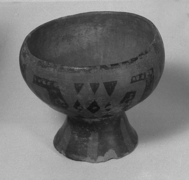  <em>Cup or Chalice</em>. Clay Brooklyn Museum, Museum Expedition 1938, Dick S. Ramsay Fund, 38.583. Creative Commons-BY (Photo: Brooklyn Museum, 38.583_acetate_bw.jpg)