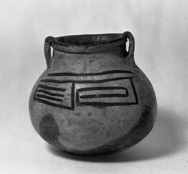  <em>Bowl</em>. Clay Brooklyn Museum, Museum Expedition 1938, Dick S. Ramsay Fund, 38.584. Creative Commons-BY (Photo: Brooklyn Museum, 38.584_acetate_bw.jpg)