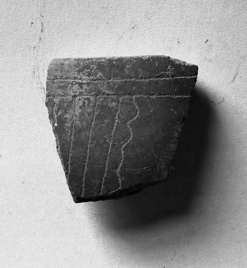  <em>Fragment of Pot</em>. Clay Brooklyn Museum, 38.71. Creative Commons-BY (Photo: Brooklyn Museum, 38.71_acetate_bw.jpg)