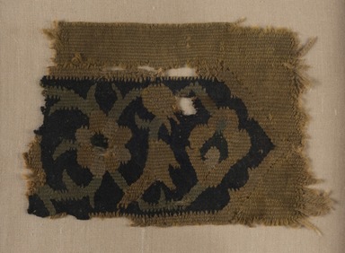  <em>Turkish Kilim Fragment, 16th-17th century</em>, 16th-17th century. Warp: buff clored brown wool, z2S
Weft: dove-tailed, wool
Pile: s-spun wool, 10 5/8 x 7 1/2 in. (27 x 19 cm). Brooklyn Museum, Charles Edwin Wilbour Fund, 38.845. Creative Commons-BY (Photo: Brooklyn Museum, 38.845_PS11.jpg)