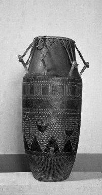 Fante. <em>Ceremonial Drum</em>, late 19th or early 20th century. Wood, 27 x 13 3/4 in. (68.5 x 35.0 cm). Brooklyn Museum, A. Augustus Healy Fund, 38.9. Creative Commons-BY (Photo: Brooklyn Museum, 38.9_view1_acetate_bw.jpg)