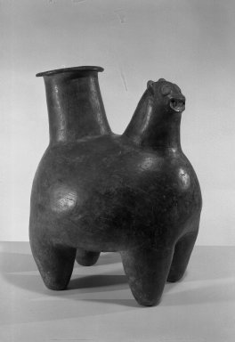  <em>Equador Animal Effigy Vessel</em>, 1000–1500 C.E. Clay, slip, 17 3/4 x 12 x 14 5/8 in.  (45.1 x 30.5 x 37.1 cm). Brooklyn Museum, Museum Expedition 1938, Dick S. Ramsay Fund, 39.279. Creative Commons-BY (Photo: Brooklyn Museum, 39.279_acetate_bw.jpg)