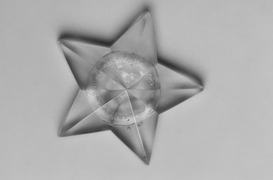 American. <em>Paperweight (Texas Centennial)</em>, ca. 1936. Glass, 1 1/2 x 4 1/2 x 4 1/2 in. (3.8 x 11.4 x 11.4 cm). Brooklyn Museum, Gift of Mrs. William Greig Walker by subscription, 40.255. Creative Commons-BY (Photo: Brooklyn Museum, 40.255_bw.jpg)