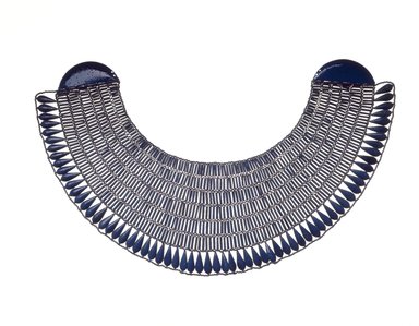  <em>Broad Collar</em>, ca. 1336-1327 B.C.E., ca. 1327-1323 B.C.E., or ca.1323-1295 B.C.E. Faience, 14 7/16 x 4 7/16 in. (36.6 x 11.3 cm). Brooklyn Museum, Charles Edwin Wilbour Fund, 40.522. Creative Commons-BY (Photo: Brooklyn Museum, 40.522_SL1.jpg)