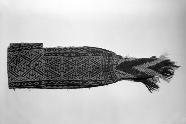 Huichol (Wixárika). <em>Wide Belt</em>. Wool, 111 7/8 x 5 1/2 in. Brooklyn Museum, 40.764. Creative Commons-BY (Photo: Brooklyn Museum, 40.764_bw.jpg)