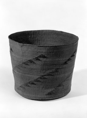 Tlingit, Hoonah. <em>Basket with False Embroidery</em>, early 20th century. Spruce root, 4 1/8 x 4 15/16 in. (10.5 x 12.5 cm). Brooklyn Museum, Gift of D.D. Streeter, 40.775. Creative Commons-BY (Photo: Brooklyn Museum, 40.775_bw.jpg)