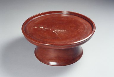  <em>Tray Table</em>, early 20th century. Wood, lacquer, Height: 5 1/4 in. (13.3 cm). Brooklyn Museum, Brooklyn Museum Collection, 40.928.5. Creative Commons-BY (Photo: Brooklyn Museum, 40.928.5.jpg)
