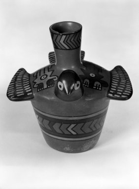  <em>Vase in Shape of Bird</em>. Pottery, Tiahuanaco style Brooklyn Museum, Henry L. Batterman Fund, 41.421. Creative Commons-BY (Photo: Brooklyn Museum, 41.421_view2_bw.jpg)