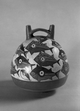  <em>Double-Spout Jar</em>, 150-300 C.E. Ceramic, polychrome slip, 9 3/4 x 9 1/4 x 9 1/4 in. (24.8 x 23.5 x 23.5 cm). Brooklyn Museum, Henry L. Batterman Fund, 41.424. Creative Commons-BY (Photo: Brooklyn Museum, 41.424_acetate_bw.jpg)