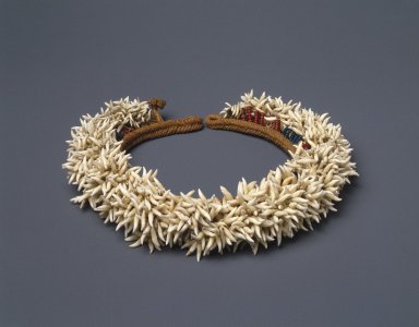 Kaimoko Family. <em>Headdress (Peue 'Ei)</em>, 19th century. Porpoise teeth, glass beads, coir, 16 x 16 x 2 in. (40.6 x 40.6 x 5.1 cm). Brooklyn Museum, A. Augustus Healy Fund, 42.211.105. Creative Commons-BY (Photo: Brooklyn Museum, 42.211.105_SL1.jpg)