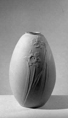 American. <em>Vase</em>. Earthenware Brooklyn Museum, Gift of Arthur W. Clement, 43.128.48. Creative Commons-BY (Photo: Brooklyn Museum, 43.128.48_acetate_bw.jpg)
