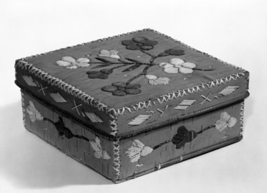 Mi'kmaq. <em>Square Box and Cover</em>, early 20th century. Birchbark, porcupine quill, 7 x 7 x 3 1/8 in. (17.8 x 17.8 x 7.9 cm). Brooklyn Museum, Anonymous gift in memory of Dr. Harlow Brooks, 43.201.160a-b. Creative Commons-BY (Photo: Brooklyn Museum, 43.201.160a-b_bw.jpg)