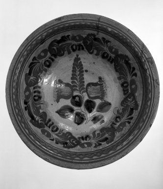  <em>Basin</em>. Pottery Brooklyn Museum, Museum Expedition 1944, Purchased with funds given by the Estate of Warren S.M. Mead, 44.195.56. Creative Commons-BY (Photo: Brooklyn Museum, 44.195.56_view1_bw.jpg)