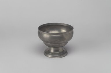 Johann Christopher Heyne (1757–1781). <em>Salt Dish</em>, 1754–1780. Pewter, 3 3/8 x 4 1/4 x 4 1/4 in. (8.6 x 10.8 x 10.8 cm). Brooklyn Museum, Designated Purchase Fund, 45.10.187. Creative Commons-BY (Photo: Brooklyn Museum, 45.10.187.jpg)