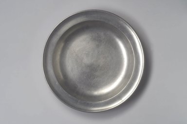 Jacob Whitmore. <em>Deep Dish</em>, 1758-1790. Pewter, 1 5/8 x 13 1/4 x 13 1/4 in. (4.1 x 33.7 x 33.7 cm). Brooklyn Museum, Designated Purchase Fund, 45.10.59. Creative Commons-BY (Photo: Brooklyn Museum, 45.10.59.jpg)