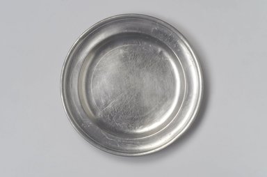 Thomas Danforth II. <em>Plate</em>, 1755-1782. Pewter, 7/8 x 9 x 9 in. (2.2 x 22.9 x 22.9 cm). Brooklyn Museum, Designated Purchase Fund, 45.10.67. Creative Commons-BY (Photo: Brooklyn Museum, 45.10.67.jpg)