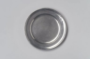 Samuel Danforth. <em>Plate</em>, 1795-1816. Pewter, 5/8 x 8 x 8 in. (1.6 x 20.3 x 20.3 cm). Brooklyn Museum, Designated Purchase Fund, 45.10.71. Creative Commons-BY (Photo: Brooklyn Museum, 45.10.71.jpg)