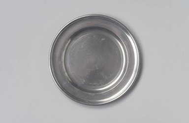 Joseph Danforth. <em>Plate (Used as Paten)</em>, 1780–1788. Pewter, 5/8 x 8 x 8 in. (1.6 x 20.3 x 20.3 cm). Brooklyn Museum, Designated Purchase Fund, 45.10.81. Creative Commons-BY (Photo: Brooklyn Museum, 45.10.81.jpg)