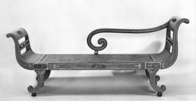 American. <em>Couch</em>, ca. 1810. Wood, lacquer, gold leaf and bronze mounts, 32 13/16 x 21 1/4 x 37 5/8 in. (83.3 x 54 x 95.5 cm). Brooklyn Museum, Gift of Charles Montgomery, 45.173.1. Creative Commons-BY (Photo: Brooklyn Museum, 45.173.1_side_bw.jpg)