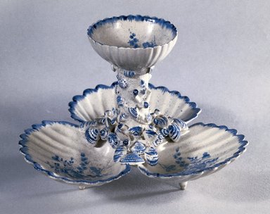 Gousse Bonnin. <em>Sweetmeat Dish</em>, 1770–1772. Soft-paste porcelain, underglaze, 5 1/4 x 7 1/4 x 7 1/4 in. (13.3 x 18.4 x 18.4 cm). Brooklyn Museum, Museum Collection Fund, 45.174. Creative Commons-BY (Photo: Brooklyn Museum, 45.174_reference_SL1.jpg)