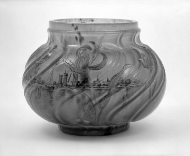Emile Gallé (French, 1846-1904). <em>Vase</em>. Glass, enamel, gilding Brooklyn Museum, Anonymous gift, 45.7.12. Creative Commons-BY (Photo: Brooklyn Museum, 45.7.12_bw.jpg)