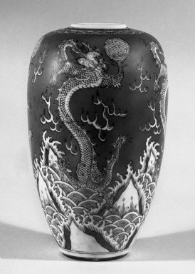  <em>Vase</em>, 18th-19th century. Porcelain with color glaze, 8 1/4 x 4 7/8 in. (21 x 12.4 cm). Brooklyn Museum, Anonymous gift, 47.219.21a-b. Creative Commons-BY (Photo: Brooklyn Museum, 47.219.21a-b_bw.jpg)
