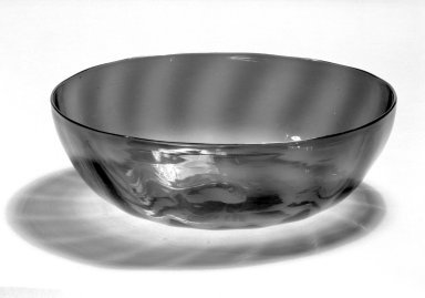 New England Glass Company. <em>Bowl</em>, late 19th century. Glass, 2 1/2 x 8 in. (6.4 x 20.3 cm). Brooklyn Museum, Gift of Mrs. William Sterling Peters, 48.207.258. Creative Commons-BY (Photo: Brooklyn Museum, 48.207.258_acetate_bw.jpg)