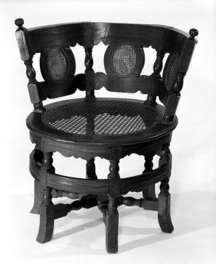  <em>Eurgomaster Chair</em>, 17th–18th century. Walnut and cane Brooklyn Museum, Dick S. Ramsay Fund, 50.116. Creative Commons-BY (Photo: Brooklyn Museum, 50.116_bw.jpg)