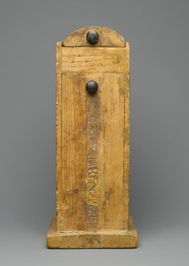  <em>Shabty Box of Amunemhat</em>, ca. 1400–1336 B.C.E. Wood, pigment (Egyptian blue), 12 13/16 × 5 3/16 × 6 3/8 in., 1.5 lb. (32.5 × 13.1 × 16.2 cm, 0.68kg). Brooklyn Museum, Charles Edwin Wilbour Fund, 50.130a-b. Creative Commons-BY (Photo: Brooklyn Museum, 50.130_front_PS2.jpg)