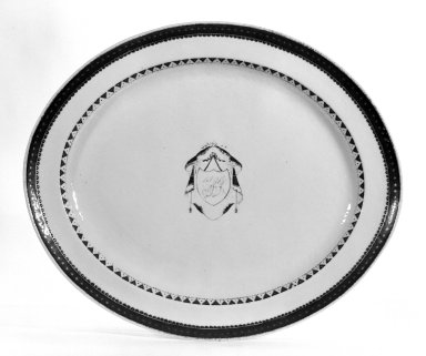  <em>Platter</em>, 1790-1810. Chinese export ware, 1 3/4 × 16 3/4 × 14 3/8 in. (4.4 × 42.5 × 36.5 cm). Brooklyn Museum, Bequest of Mrs. William Sterling Peters, 50.141.72a. Creative Commons-BY (Photo: Brooklyn Museum, 50.141.72a_bw.jpg)