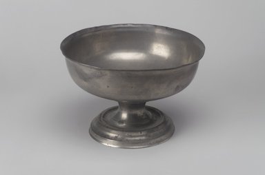 Lorenzo L. Williams (American, active Philadelphia, Pa. 1838–1842). <em>Footed Bowl</em>, 1838–1842. Pewter, 4 5/8 x 6 3/4 x 6 3/4 in. (11.7 x 17.1 x 17.1 cm). Brooklyn Museum, Bequest of Mrs. William Sterling Peters, 50.141.84a. Creative Commons-BY (Photo: Brooklyn Museum, 50.141.84a.jpg)