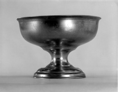 American. <em>Footed Bowl</em>, 1838-1842. Pewter, 4 3/4 x 6 3/4 x 6 7/8 in. (12.1 x 17.1 x 17.5 cm). Brooklyn Museum, Bequest of Mrs. William Sterling Peters, 50.141.84b. Creative Commons-BY (Photo: Brooklyn Museum, 50.141.84b_bw.jpg)