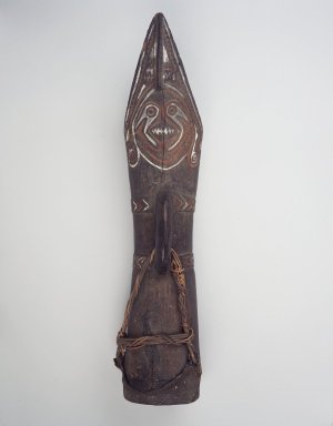  <em>Drum</em>. Lizard skin, wood, wood fiber, pigment, 28 1/2 x 9 x 7 in. (72.4 x 22.9 x 17.8 cm). Brooklyn Museum, Gift of John W. Vandercook, 51.118.12. Creative Commons-BY (Photo: Brooklyn Museum, 51.118.12.jpg)