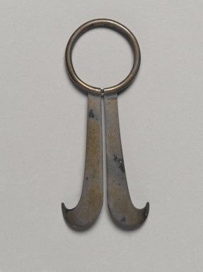 George Ferris (English). <em>Tweezers</em>, 1825-1826. Silver, 1/8 x 3 1/4 x 1 3/8 in. (0.3 x 8.3 x 3.5 cm). Brooklyn Museum, Museum Collection Fund, 52.40. Creative Commons-BY (Photo: Brooklyn Museum, 52.40_PS2.jpg)