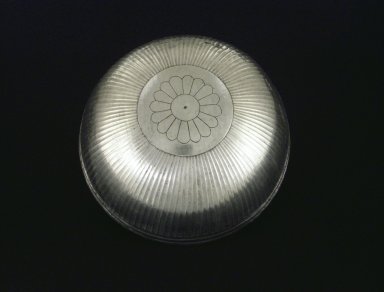  <em>Bowl with Floral Decoration</em>, ca. 410 B.C.E. Silver, 3 1/8 × 7 3/16 in., 489.3 g (8 × 18.3 cm). Brooklyn Museum, Charles Edwin Wilbour Fund, 54.50.35. Creative Commons-BY (Photo: Brooklyn Museum, 54.50.35_transp5430.jpg)