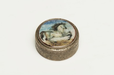 Mario Morelli. <em>Pillbox with Lid</em>, ca. 1949. Silver and enamel, 1 x 2 in. (2.5 x 5.1 cm). Brooklyn Museum, Gift of the Italian Government, 54.64.12a-b. Creative Commons-BY (Photo: Brooklyn Museum, 54.64.12a-b_PS11.jpg)