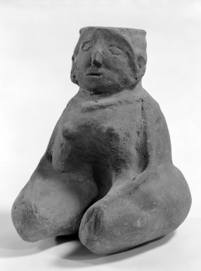Native American (unidentified). <em>Human Effigy Vessel</em>, 1550-1650. Clay, shell temper, 5 1/2 x 4 5/16 x 5 1/2 in.  (14.0 x 11.0 x 14.0 cm). Brooklyn Museum, By exchange, 60.53.4. Creative Commons-BY (Photo: Brooklyn Museum, 60.53.4_bw.jpg)