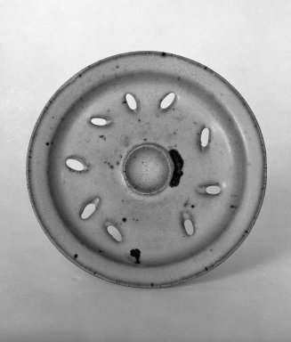  <em>Shallow Dish</em>, 960-1279. Jun ware, 1 1/4 x 6 3/4 in. (3.1 x 17.2 cm). Brooklyn Museum, Gift of Mrs. Edward A. Behr, 61.118.2. Creative Commons-BY (Photo: Brooklyn Museum, 61.118.2_bw.jpg)