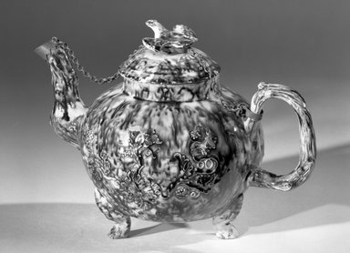  <em>Teapot</em>., Height: 6 1/2"; Width: 8 3/4". Brooklyn Museum, Gift of Emily Winthrop Miles, 61.199.7. Creative Commons-BY (Photo: Brooklyn Museum, 61.199.7_acetate_bw.jpg)